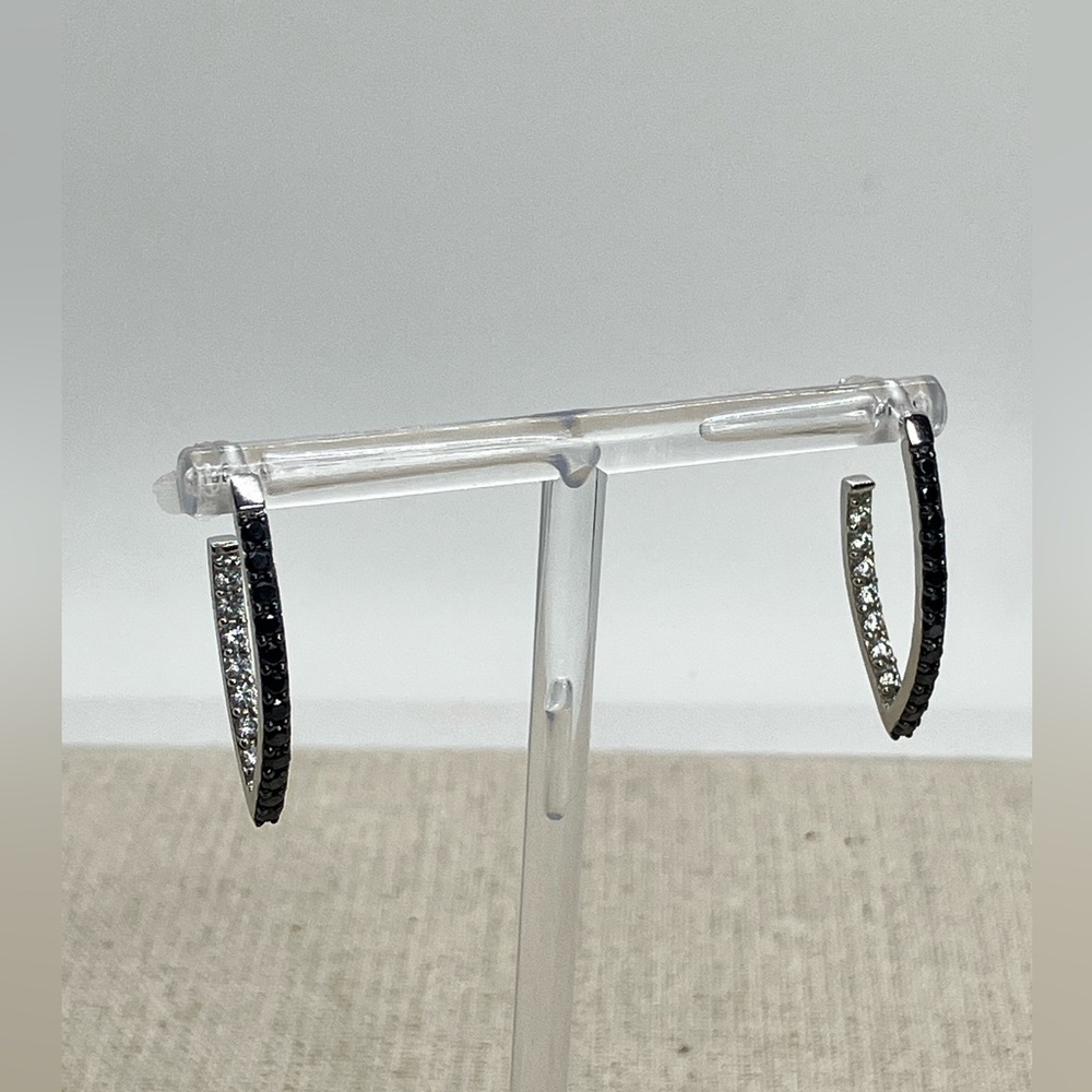 Vtg 925 Sterling Silver Black & White CZ Inside Out J Hoop Stud Post Earrings